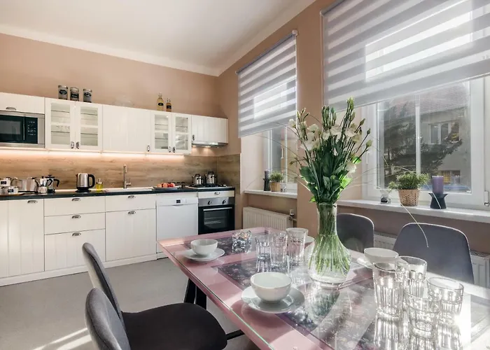 APT with sunny garden Prague by Michal&Friends